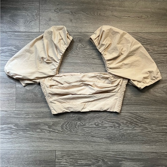 Amanda Uprichard Tops - Amanda Uprichard Cream Puff Short Sleeve Smocked Square Neck Summer Crop Top M